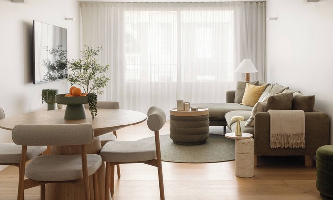 Bondi Beach Apartment | Luxury in the Exclusive Pacific with Ocean Views