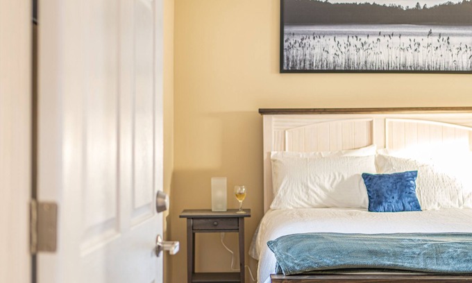 New Glasgow Apartment | Luxury Inn - Unit 2 - Heart of New Glasgow