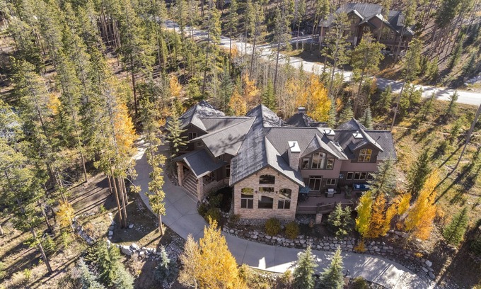 Breckenridge House | Luxury Majestic Lodge w/Hot Tub | Breck