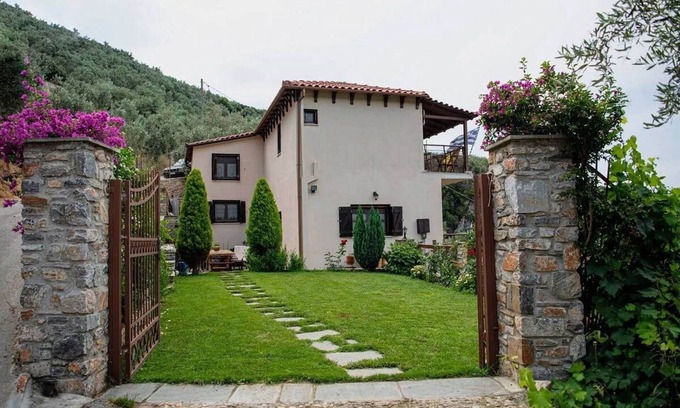 Afissos Villa | Luxury Mansion in Pelion Hills