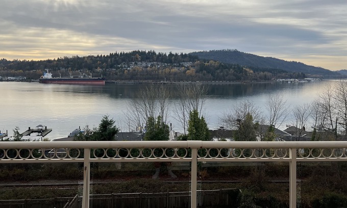 Port Moody House | Luxury Ocean View Retreat