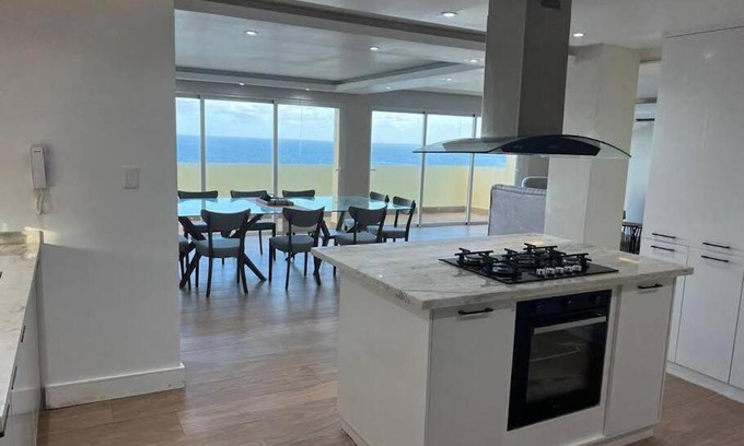 San Geronimo Apartment | Luxury oceanfront big apartament