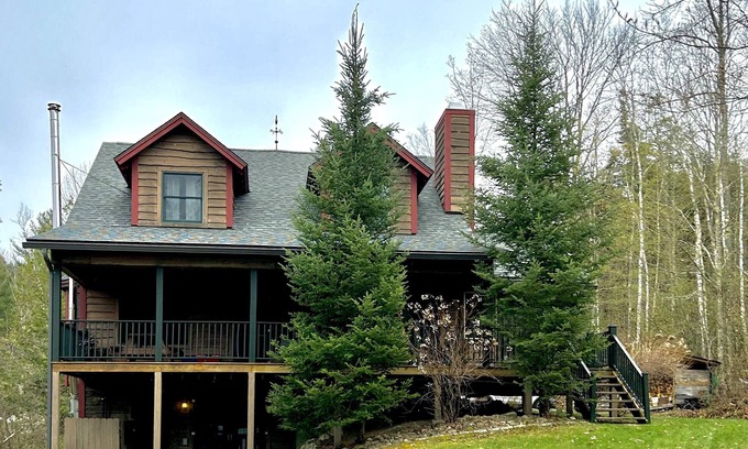 Lake George House | LUXURY ON VALENTINE LAKE ❤️❤️❤️ SKI GORE, LAKE PLACID, LAKE GEORGE