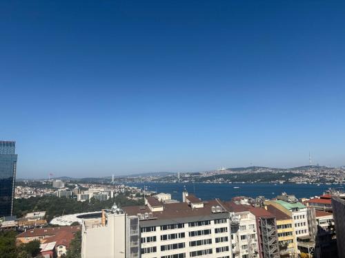 Gumussuyu Mahallesi Apartment | Luxury Penthouse, Sea View&Terrace, AC,Lift,Taksim