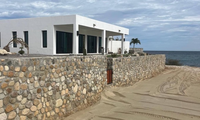 Los Barriles House | Luxury Private Ocean Front Villa, on the Sea of Cortez