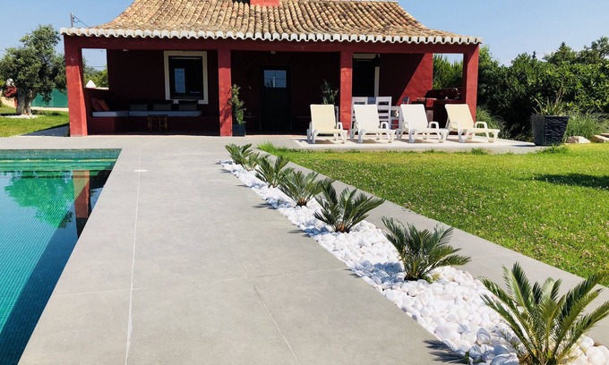 Benagil Villa | Luxury Quinta with privacy and a large pool and ocean view