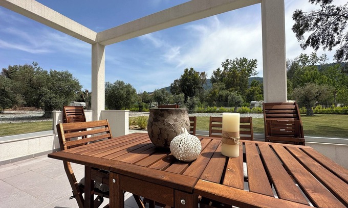 Vourvourou Villa | Luxury rental villa for 14 people