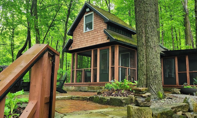 Lexington Cabin | Luxury Romantic Couples Retreat w/Hot Tub, Cabin in Woods, Fall Oasis w/Firepit