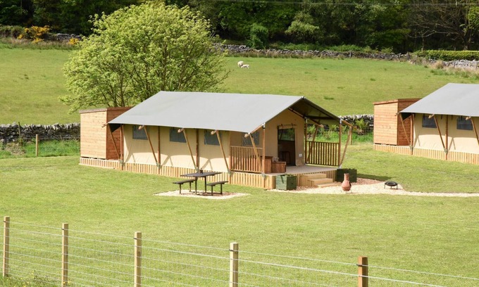 Denny RV Rental | Luxury Safari Tent - Carr's Hill