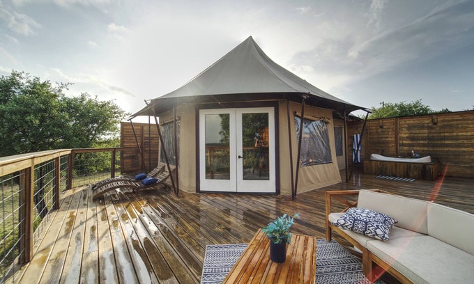 Oatmeal Cabin | Luxury Safari Tent #3 Scenic Hill Country Views- Private Deck/Hot Tub/Pond Pool