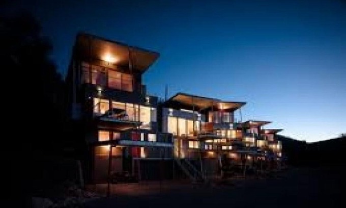 Mount Beauty Villa | luxury Scandinavian townhouse