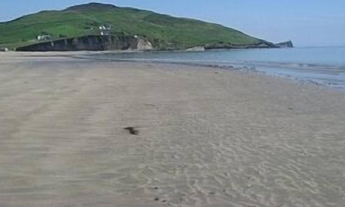 Louisburgh House | Luxury Seaside House, Sleeps Up To 10 Sea Views, Minutes To Beach
