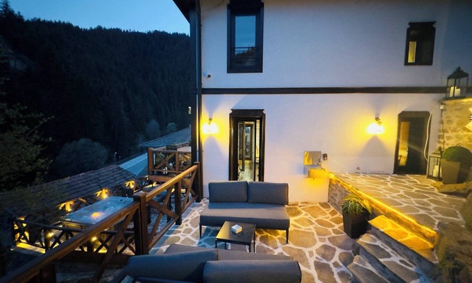 Smolyan House | Luxury SPA Villa Mezinska with Jacuzzi, Sauna, and Stunning Views