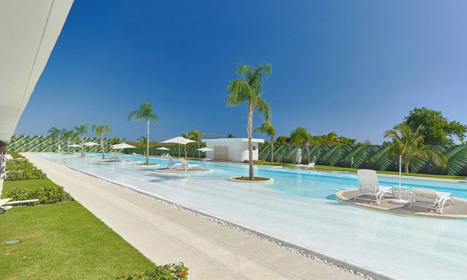 Bavaro Apartment | Luxury Stay in Punta Cana - Golf, Beach & Pool Access