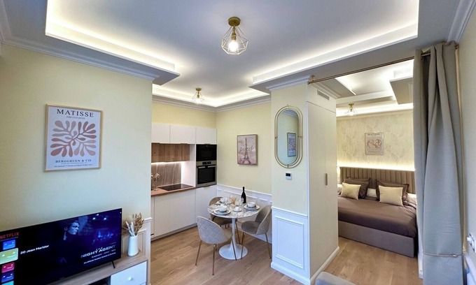 15th Arrondissement Apartment | Luxury Suite 4* - 31 sqm - Tour Eiffel/Parc des Expositions - 3p