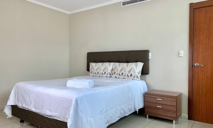 Las Penas Apartment | Luxury Suite on the 14th floor in Puerto Santa Ana, Guayaquil