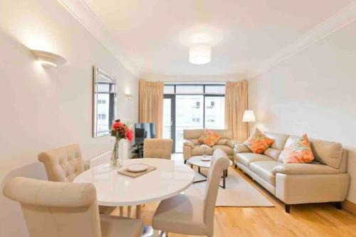North Wall Apartment | Luxury Two Bedroom Apt in Dublin