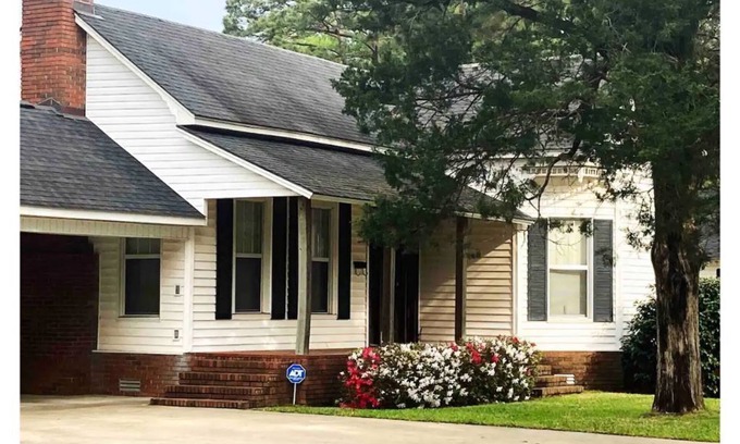 Winnsboro House | Luxury Victorian Home: King Master Suite EZ Access