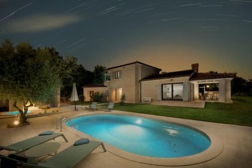 Jursici Villa | Luxury Villa in Istria - 9,000 sqm Private Estate with Pool & Sauna, 15 min to Sea, near Fazana, 3 Bedrooms