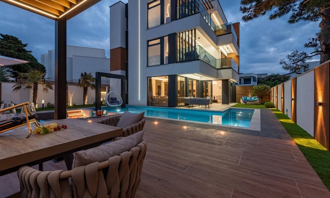 Zrce House | Luxury Villa in Novalja