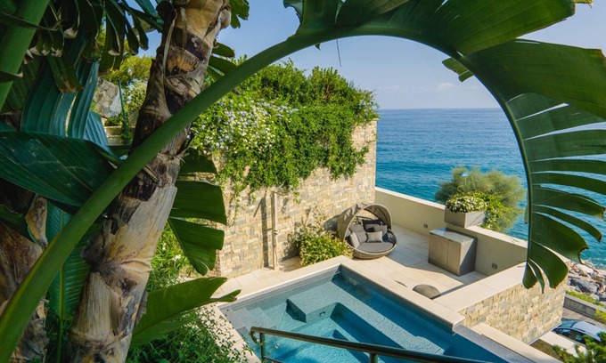 Lavina Villa | Luxury Villa On the sea