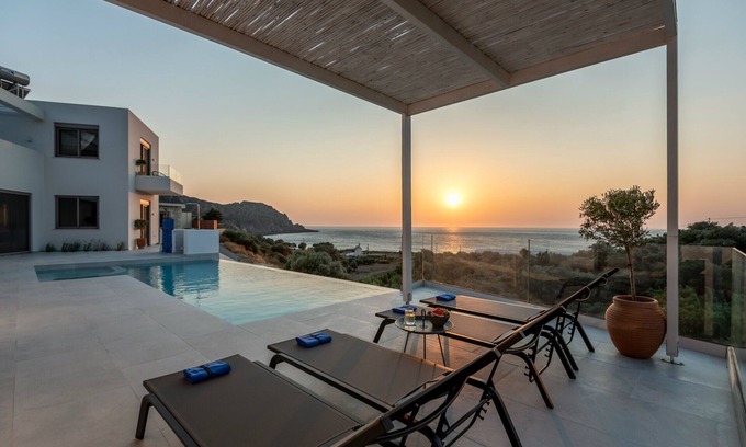 Sfinari Villa | Luxury villa Oxygen in Sfinari with sunset views