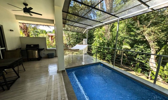 Cristo Rey House | Luxury Villa Pool & King Bed NEW- Majestic