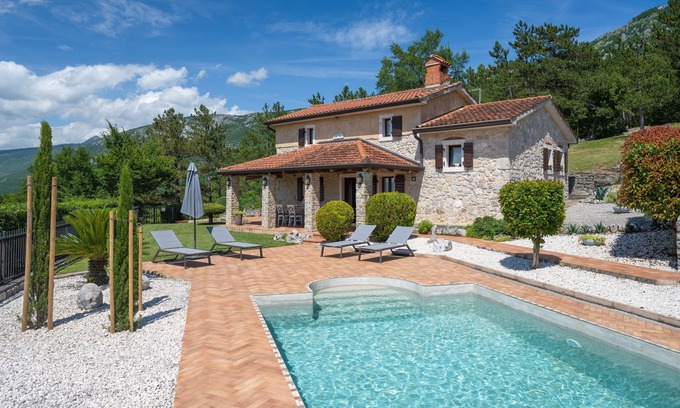 Kozljak House | Luxury villa with a swimming pool Kožljak, Central Istria - Središnja Istra (K-3399)