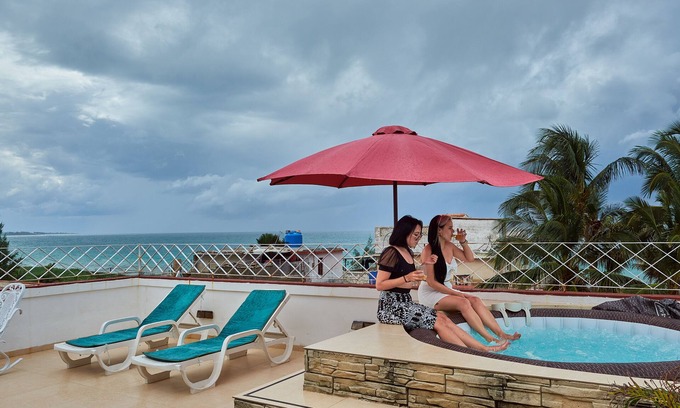 Municipality of Habana del Este Villa | Luxury Villa with Pool-Jacuzzi Sea View