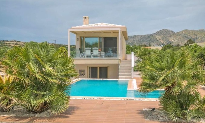 Ierapetra Villa | Luxury villa with private pool DIRECTLY on the beach
