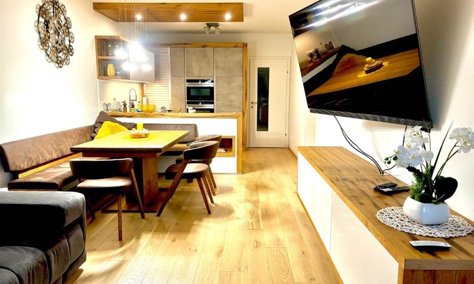 Neukirchen an der Vockla Apartment | Luxus Ferienwohnung mit eigenem Garten