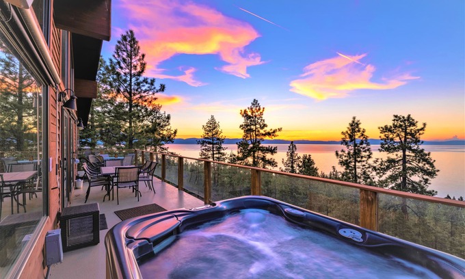 Zephyr Cove House | Lx10 lakeview jewel of sierra theater , hot tub