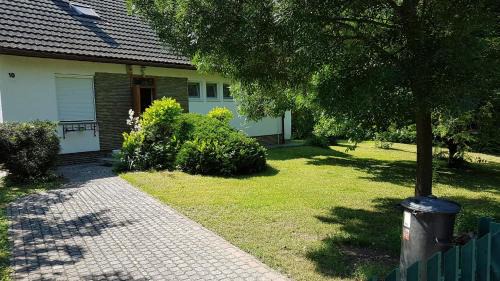 Balatonboglar Apartment | Mária Villa
