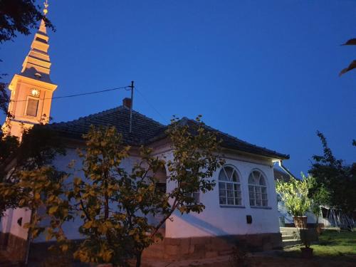 Poroszlo Apartment | Mélyvíz II Apartman