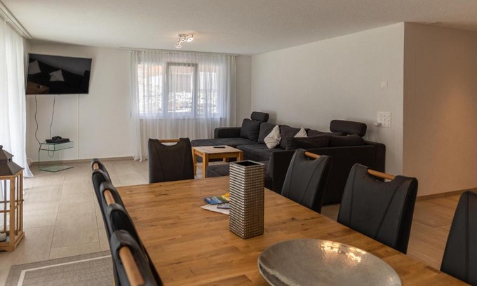 Wilderswil Apartment | Mönch Apartment - Aare Jungfrau AG