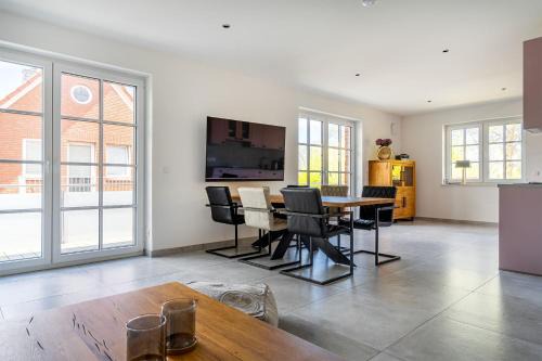 Hage Apartment | Mühlenblick 4, OG mit Balkon und Mühlenblick in zentraler Lage!