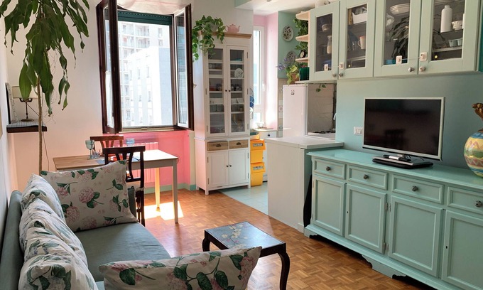 Centro Direzionale Apartment | M.Gioia 32 - One Bedroom Apartment, Sleeps 2