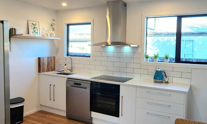 Twizel House | MacKenzie Cottage - Close to centre!