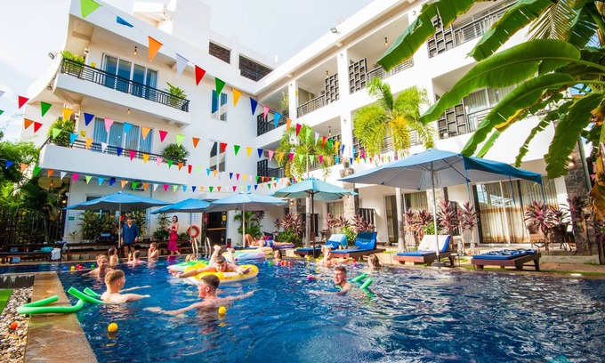 Taphul Village Area Hostel | Mad Monkey Siem Reap - Hostel