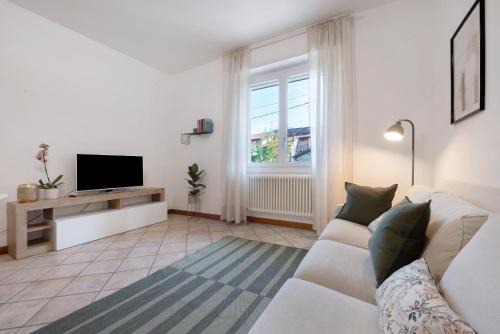 Mandello del Lario Apartment | Maddy' s House