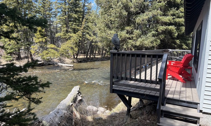 Cameron Cabin | Madison River Fishing Cabin