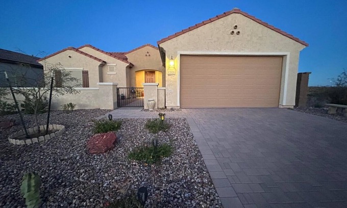 Anthem at Merrill Ranch House | Magical Desert Setting - Vacation, Corporate, Short-Term, Available until 12/31