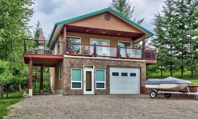 Magna bay Cottage | Magna Bay Cottage. Located in Beautiful Magna Bay, B.C. Canada on Shuswap lake.