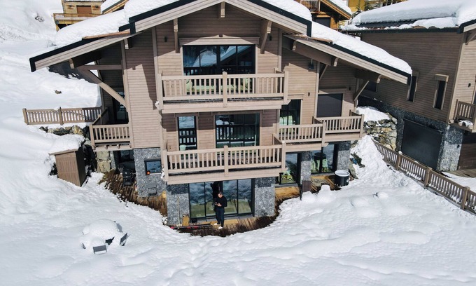 Saint-Etienne-de-Tinee Ski Chalet | MAGNIFICENT LUXURY CHALET WITH TOP-OF-THE-RANGE AMENITIES