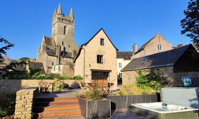 Quimperle House | Magnificent house of character with an amazing park