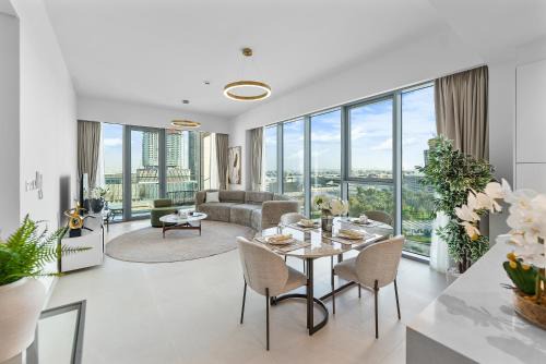 Al Safa Apartment | Magnificent - New 1BR in Canal Front Residences