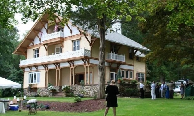 East Haddam House | Magnificent Victorian Mansion on Bashan Lake Connecticut DIRECT LAKEFRONT