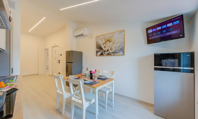 Salionze Apartment | Magnolia Apt - Palazzo Palermo 1817, Salionze, Italy