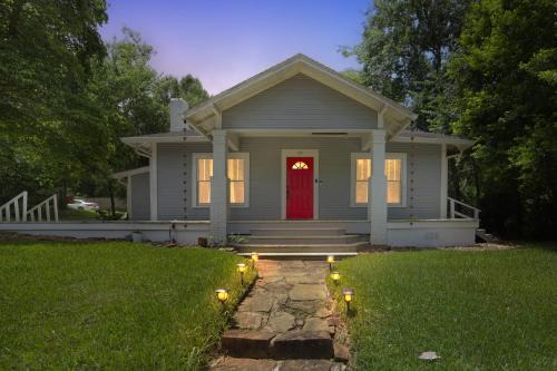 Nacogdoches House | Magnolia House Walk to Festival Park home
