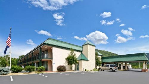 Covington Hotel | Magnuson Hotel Mountain View